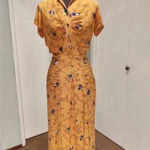 Unique silk authentic vintage dress size 6